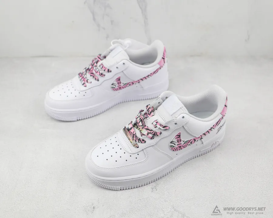 Nike Air Force 1 ’07 Essential White Rattan