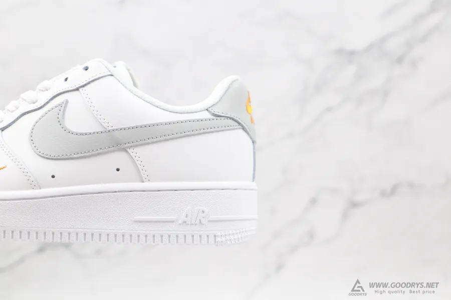 Nike Air Force 1 Low White/Grey/Gold 