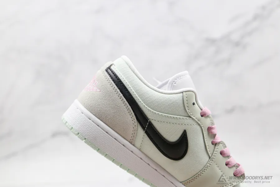 Wmns Air Jordan 1 Low Se Barely Green 