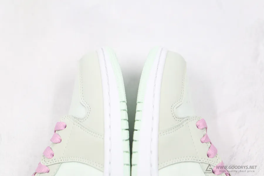 Wmns Air Jordan 1 Low Se Barely Green 