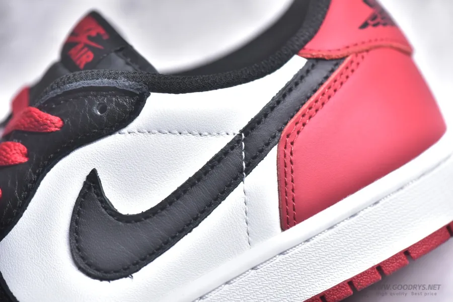 Air Jordan 1 Retro Low Og Black Toe