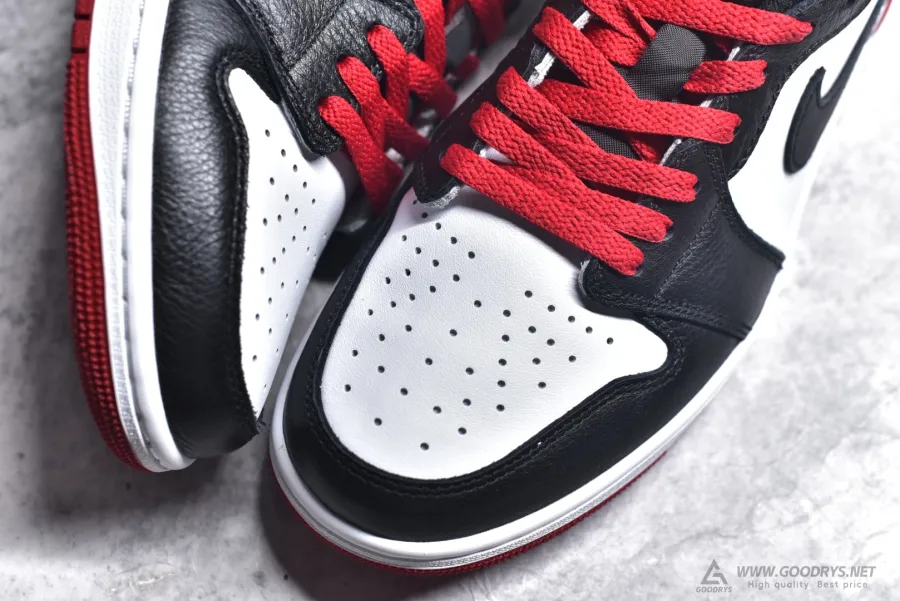 Air Jordan 1 Retro Low Og Black Toe