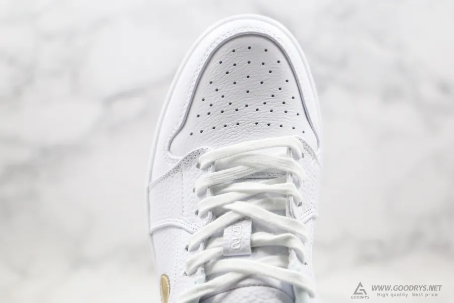 Wmns Air Jordan 1 Retro Low White Metallic Gold 