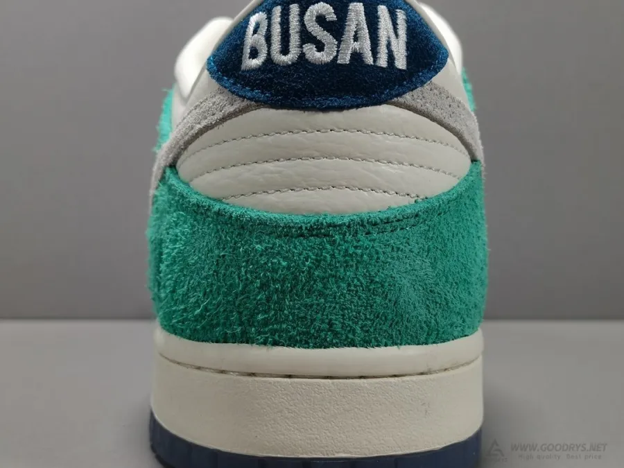 Kasina X Dunk Low Neptune Green