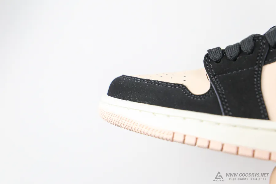 Wmns Air Jordan 1 Low Black Guava Ice 