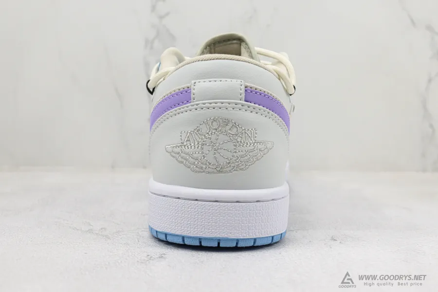 Air Jordan 1 Low Football Grey Aluminum  (Women'S)