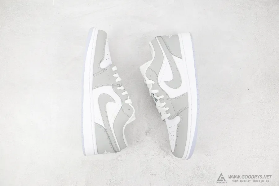 Air Jordan 1 Low Wolf Grey