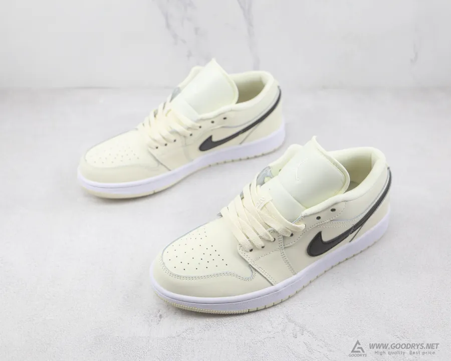 Wmns Air Jordan 1 Low Coconut Milk 