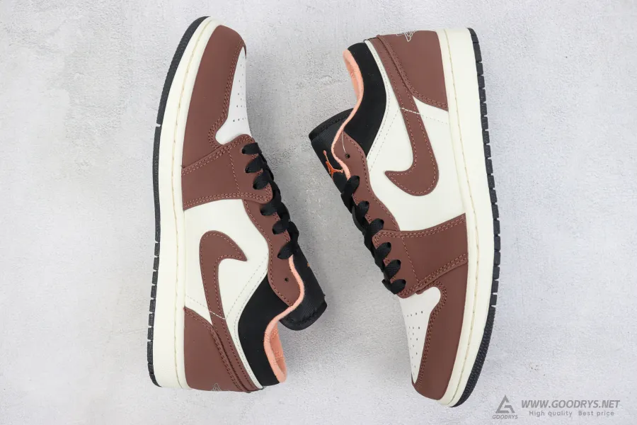 Air Jordan 1 Low Mocha Brown