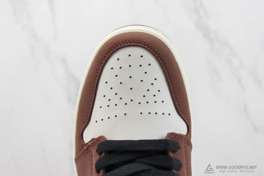 Air Jordan 1 Low Mocha Brown