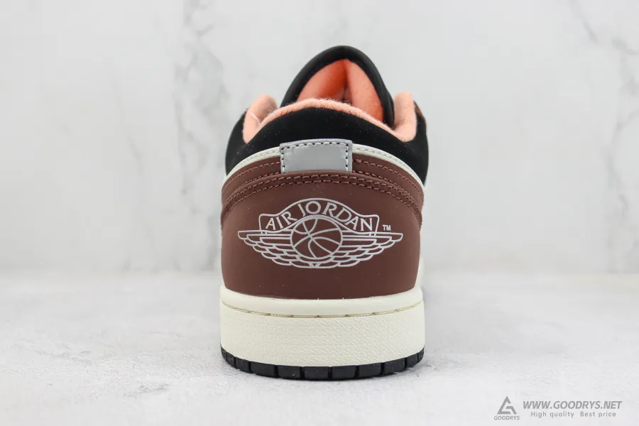 Air Jordan 1 Low Mocha Brown