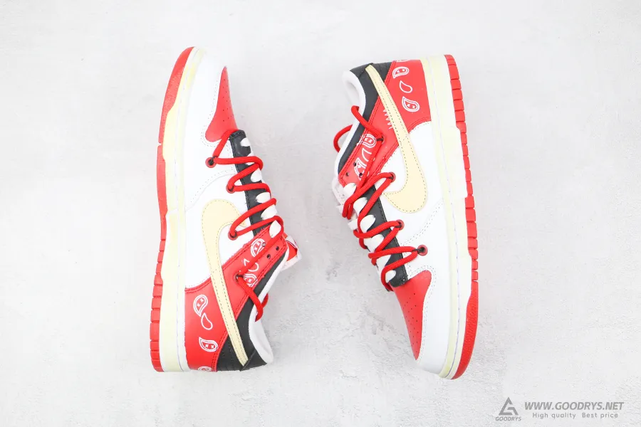 Dunk Low University Red