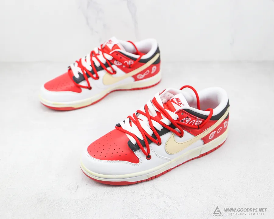 Dunk Low University Red