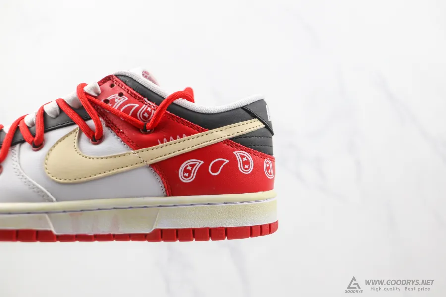 Dunk Low University Red