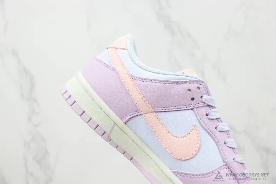 Nike Dunk Low Easter