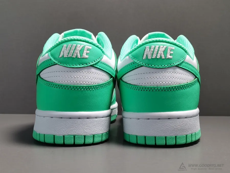 Dunk Low Green Glow