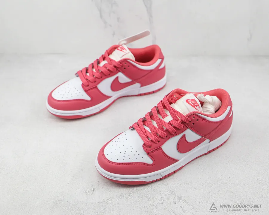 Nike Dunk Low Archeo Pink