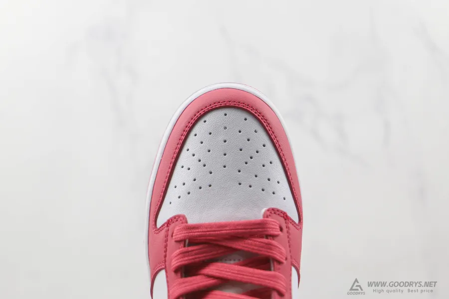 Nike Dunk Low Archeo Pink