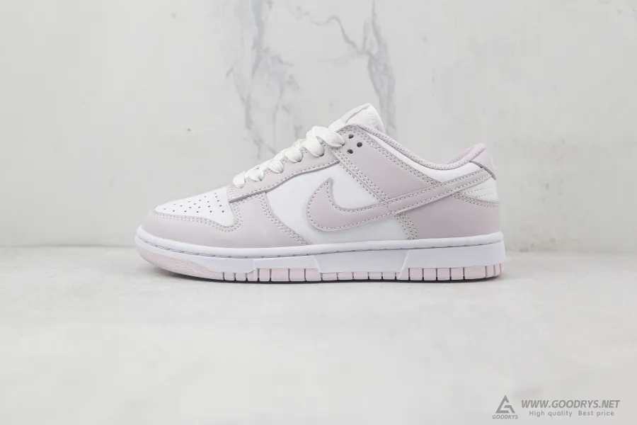 Dunks Low Light Violet