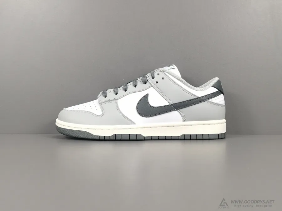 Nike Dunk Low Light Smoke Grey Wmns