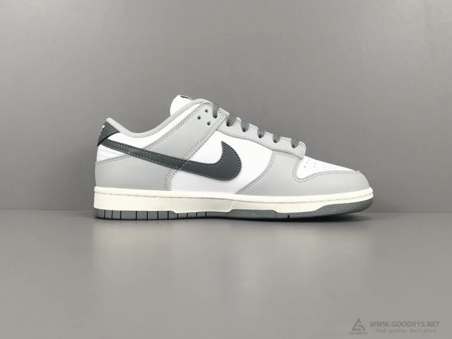 Nike Dunk Low Light Smoke Grey Wmns