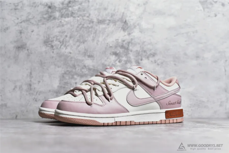 Sb Dunk Low  Rose Whisper