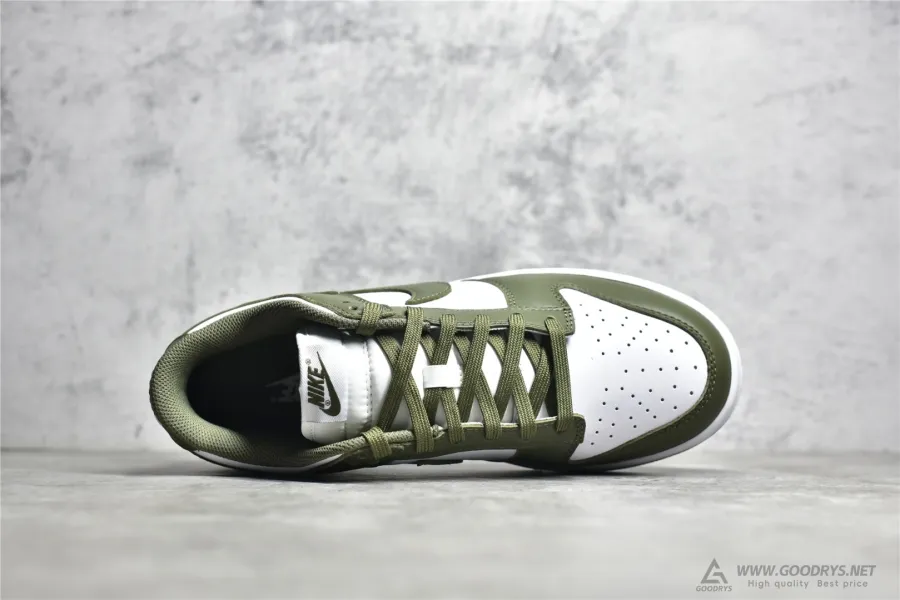 Dunk Low  Medium Olive