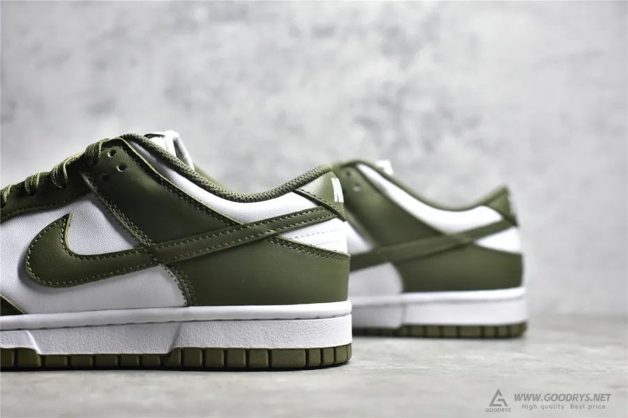 Dunk Low  Medium Olive