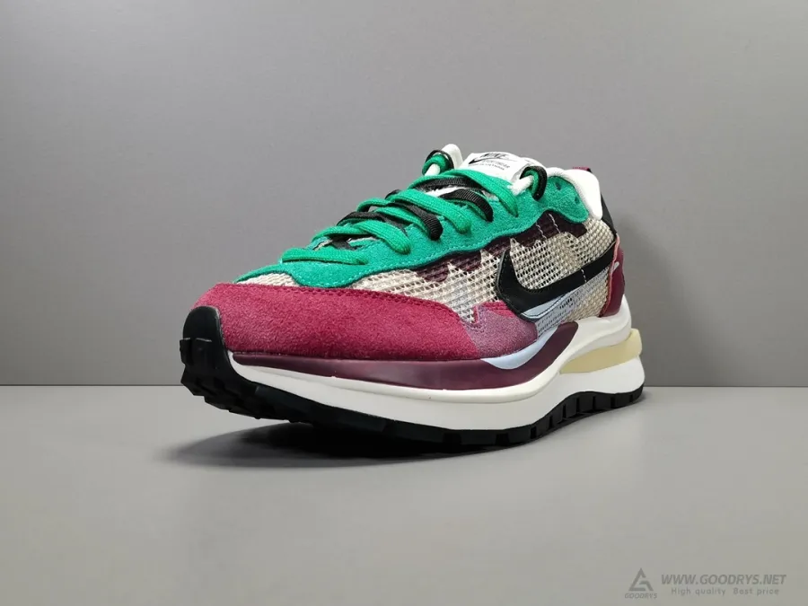 Sacai X Nike Vaporwaffle String Villain Red