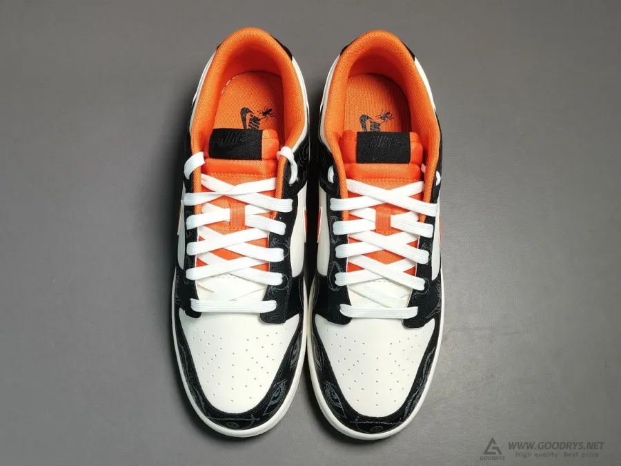 Dunk Low Halloween