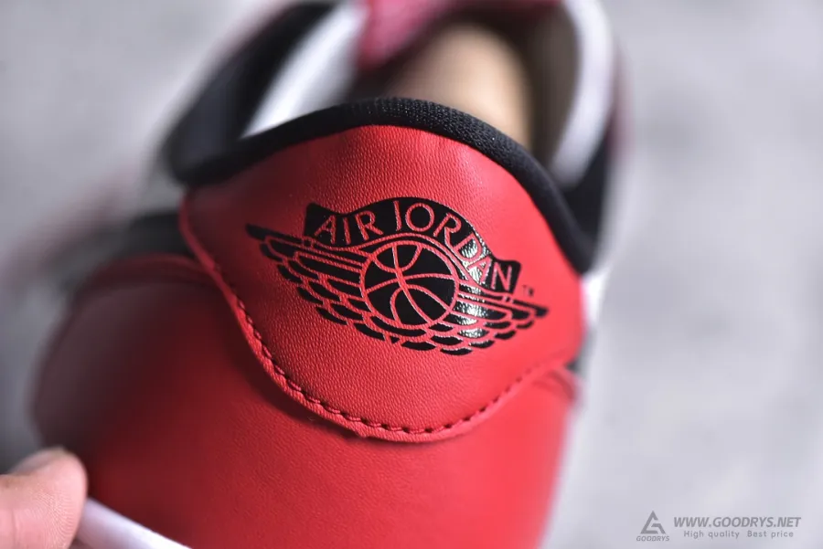 Air Jordan 1  Chicago