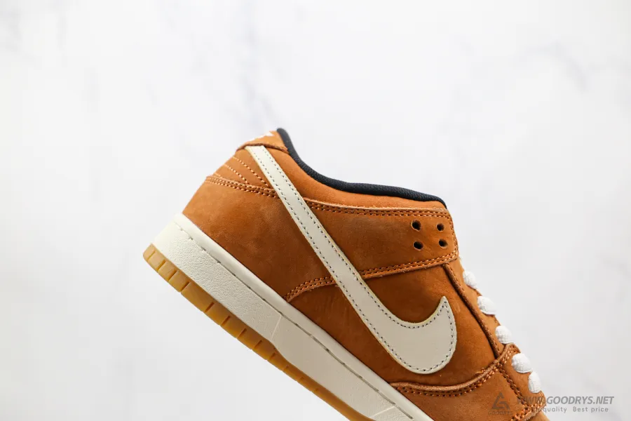 Nike Sb Dunk Low Russet Sail