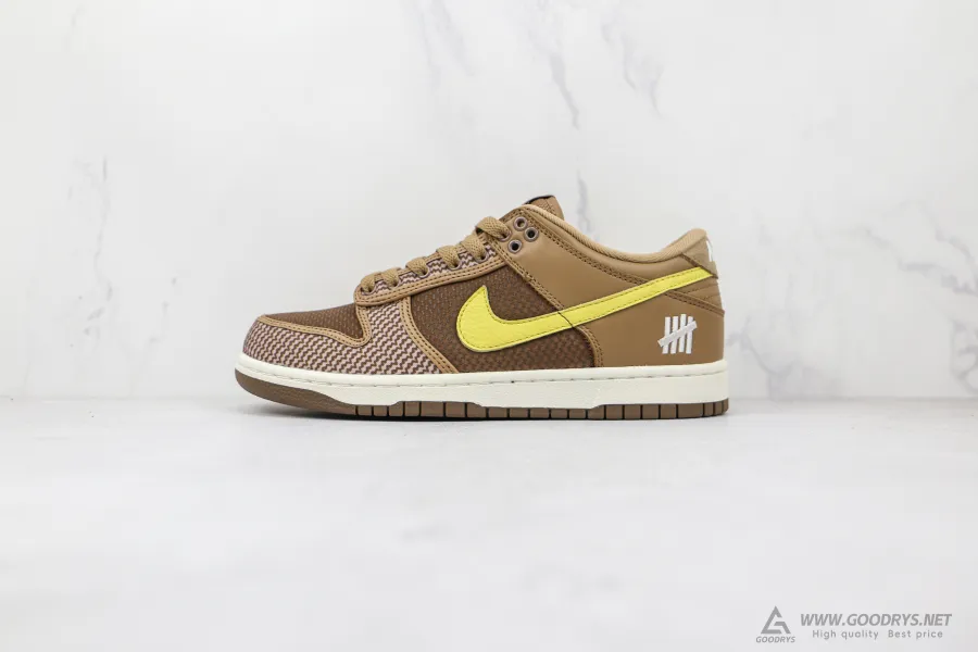 Dunk Low Undefeated - Canteen 