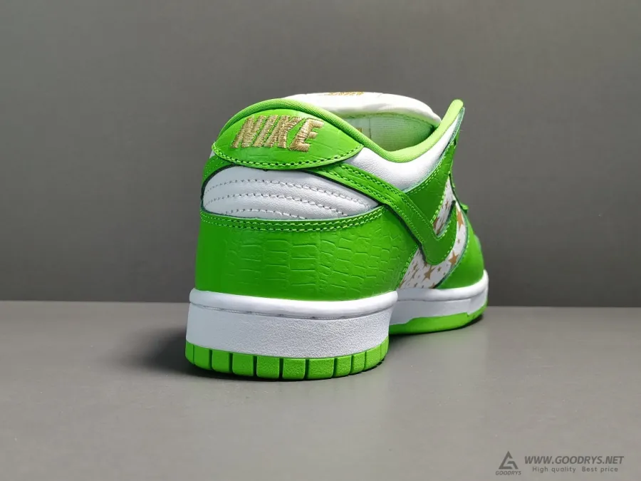 Sb Dunk Low Stars Mean Green