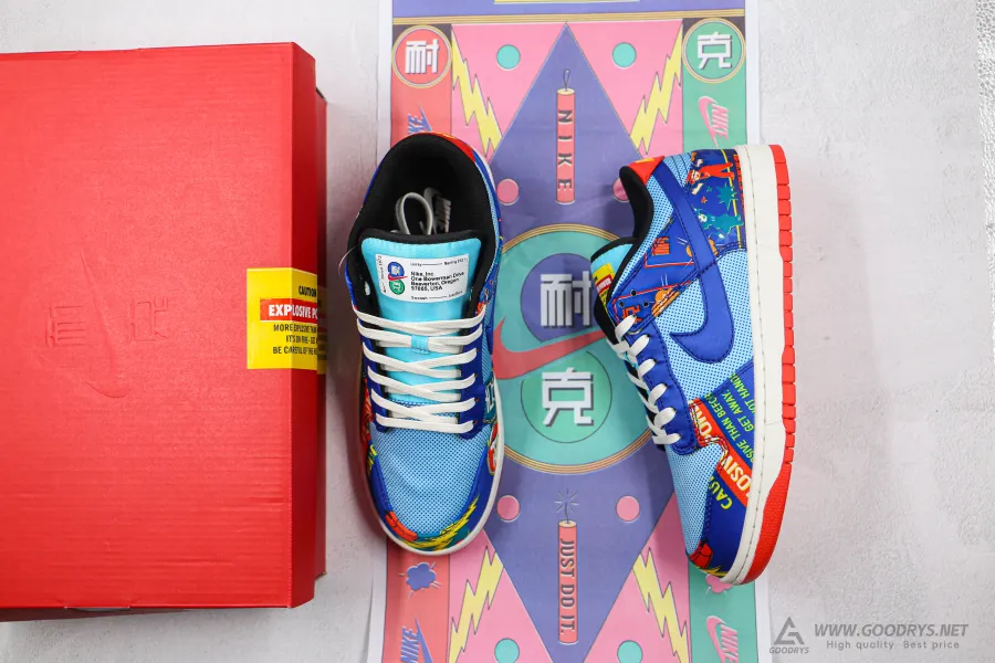 Dunk Low Chinese New Year Firecracker 