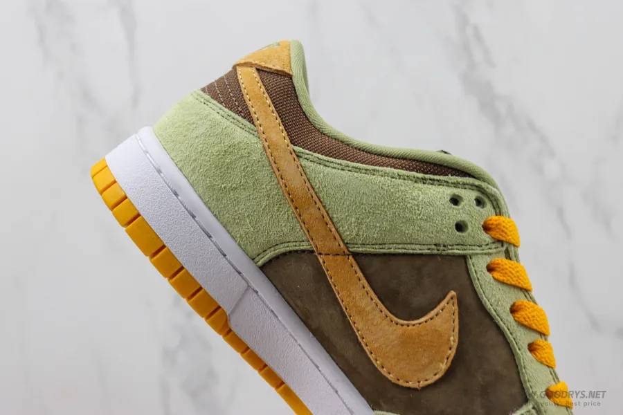 Dunk Low Dusty Olive