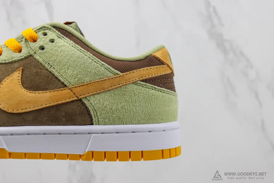 Dunk Low Dusty Olive