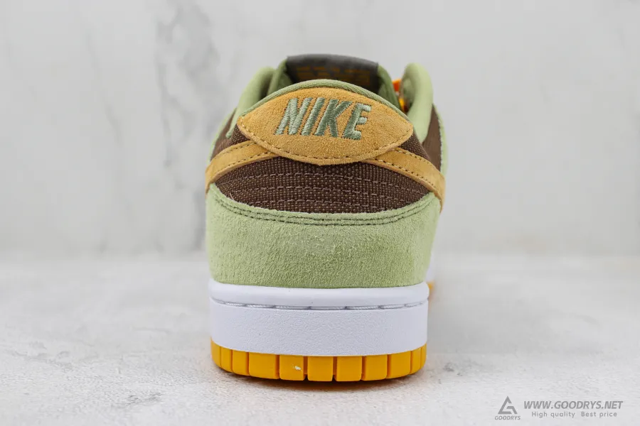 Dunk Low Dusty Olive