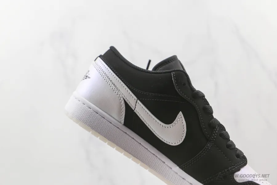 Jordan 1 Black/White Low