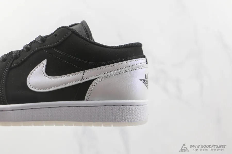 Jordan 1 Black/White Low