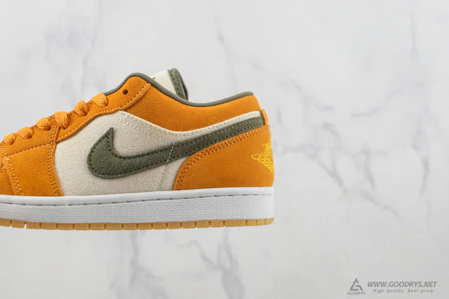 Air Jordan 1 Low Se Light Curry 