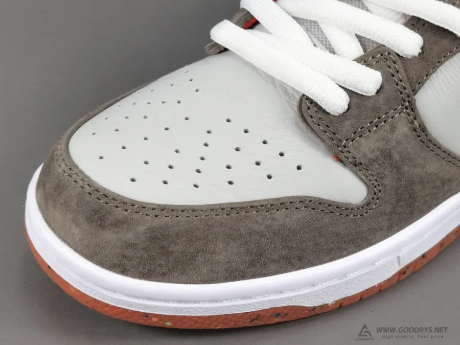 Crushed D.c. X Sb Dunk Low Orange-Brown