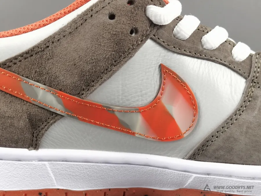 Crushed D.c. X Sb Dunk Low Orange-Brown