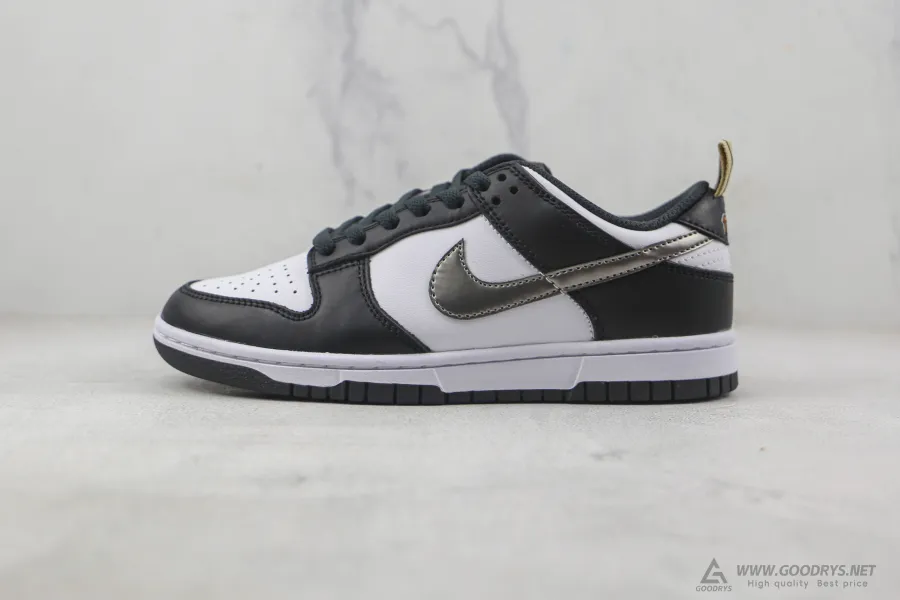 Nike Dunk Low Panda