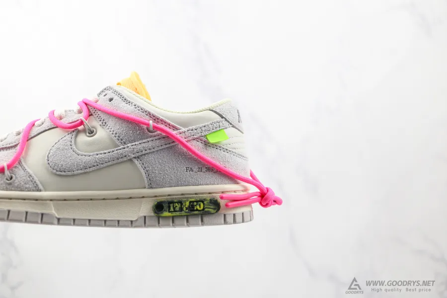 Off-White X Nike Dunk Low Lot 17