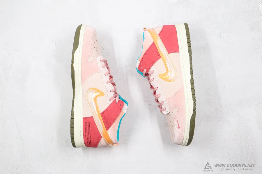 Social Status x Dunk Mid Strawberry Milk