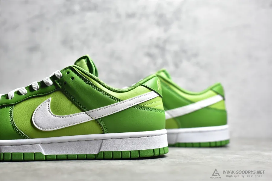 Nike Dunk Low  Chlorophyll