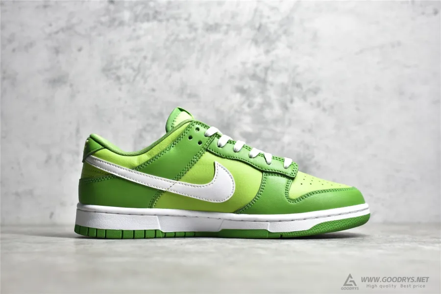 Nike Dunk Low  Chlorophyll