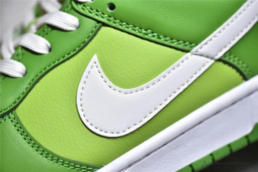 Nike Dunk Low  Chlorophyll