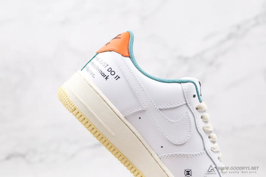 Nike Air Force 1 Low '07 Le Starfish